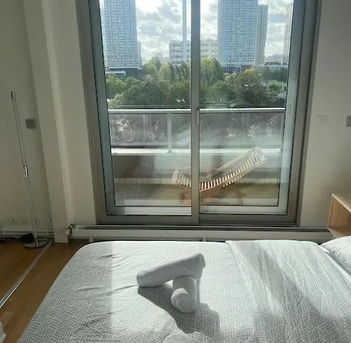 Tour Eiffel Terrasse Vue Seine Apartment Paris