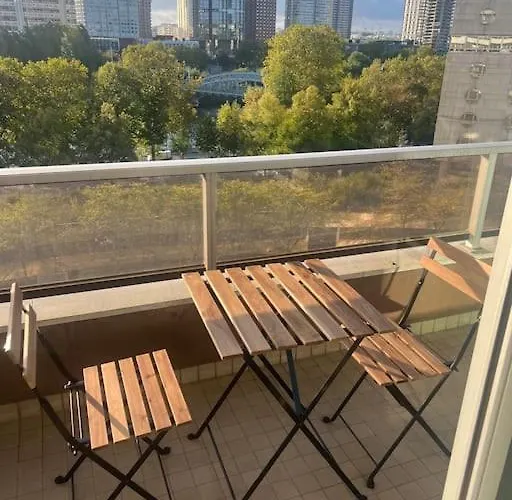 Tour Eiffel Terrasse Vue Seine * Paris